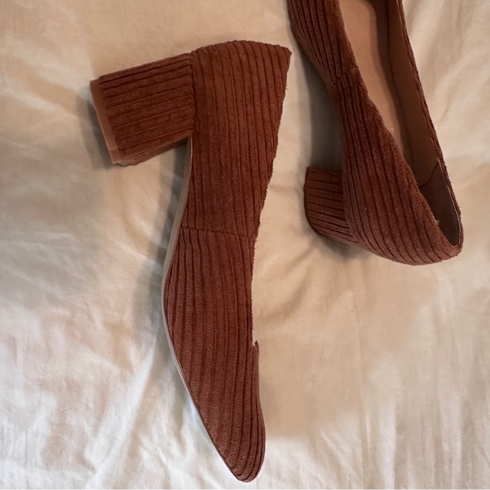 New Elegant  Miista Brown Block Heel Shoes- - Picture 2 of 6